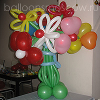 Букет цветов воздушных шаров подарок 14 февраля парню девушке