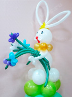 Подарок 23 февраля папе фигура заяц воздушных шаров цветы