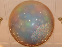 Большой шар с сюрпризом из разноцветных шариков и конфети